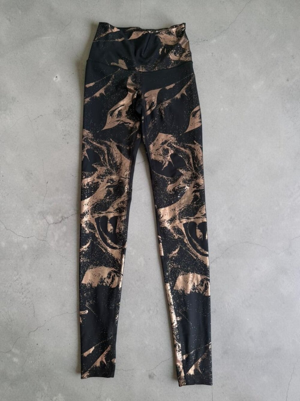 OLD NAVY Active Black Metallic Swirl Tights Leggings Size Small Tall
